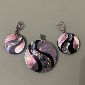 Pearl pendant and earrings